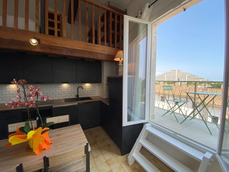 06Ak2 - Modern Cap Marina Apartment With Sea View Вилньов Любе Екстериор снимка